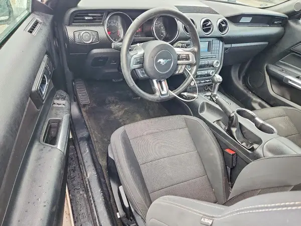 1FA6P8AM8H5244568 2017 FORD MUSTANG - Image 8