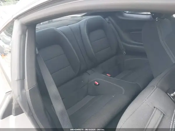 1FA6P8AM8H5276260 2017 FORD MUSTANG - Image 8