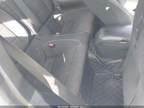 1FA6P8AM8H5306230 2017 FORD MUSTANG - Image 8