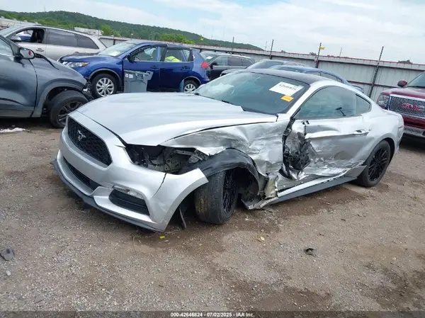 1FA6P8AM9G5303223 2016 FORD MUSTANG - Image 2
