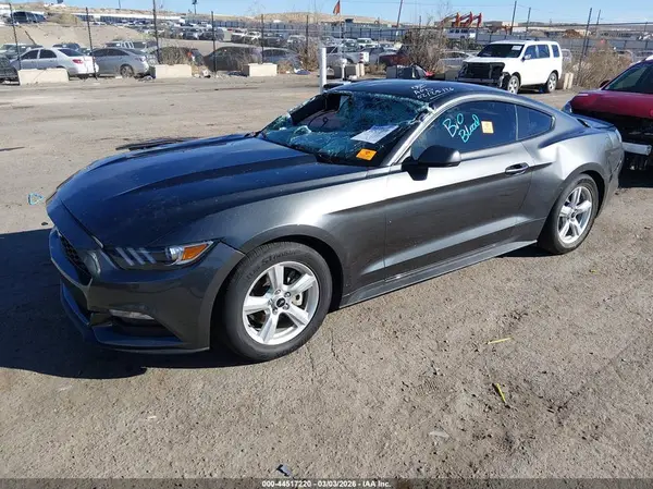 1FA6P8AM9H5230811 2017 FORD MUSTANG - Image 2