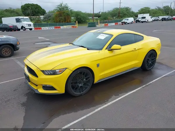 1FA6P8AM9H5247723 2017 FORD MUSTANG - Image 2