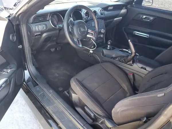 1FA6P8AM9H5255918 2017 FORD MUSTANG - Image 8