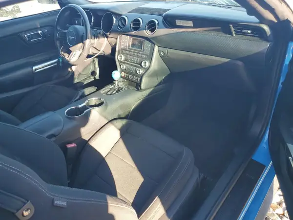 1FA6P8AM9H5311873 2017 FORD MUSTANG - Image 8