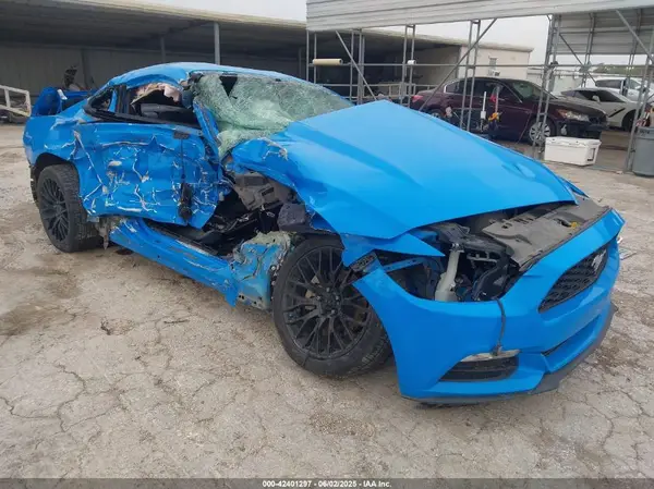 1FA6P8AMXH5228856 2017 FORD MUSTANG - Image 1