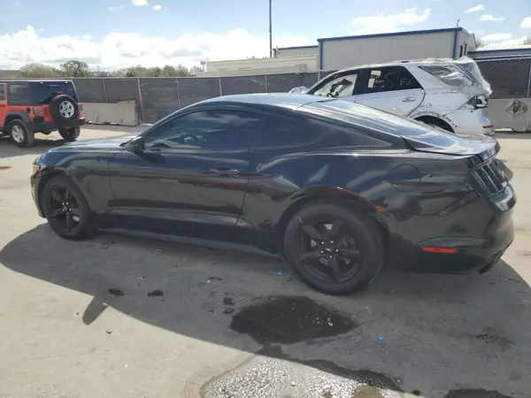 1FA6P8AMXH5270802 2017 FORD MUSTANG - Image 2