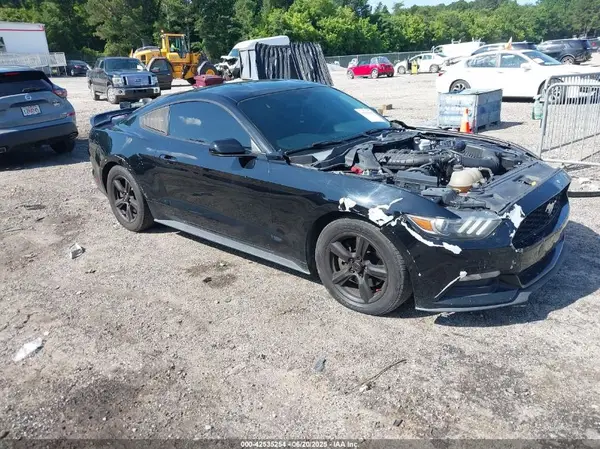 1FA6P8AMXH5286112 2017 FORD MUSTANG - Image 1