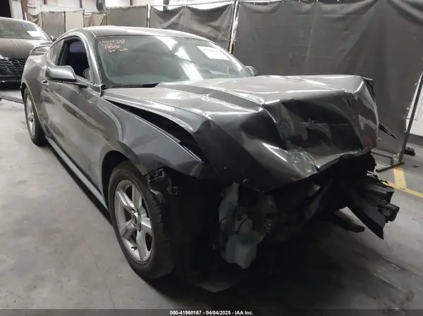 1FA6P8AMXH5351993 2017 FORD MUSTANG - Image 1