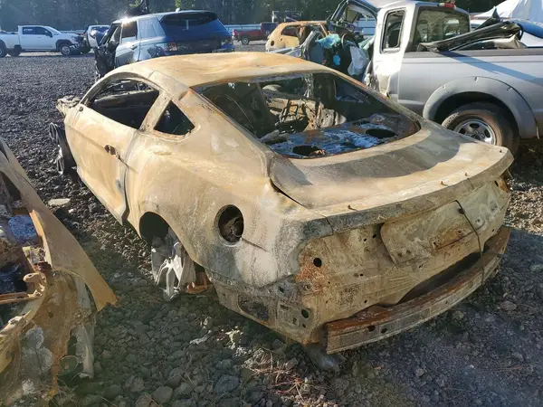 1FA6P8CF0G5245095 2016 FORD MUSTANG - Image 2