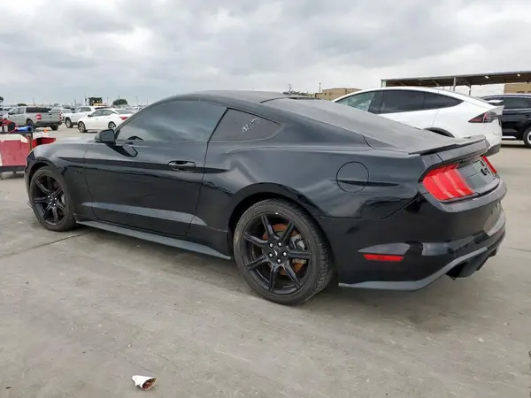 1FA6P8CF0J5104163 2018 FORD MUSTANG - Image 2