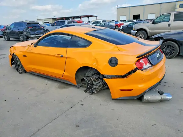 1FA6P8CF0J5128740 2018 FORD MUSTANG - Image 2