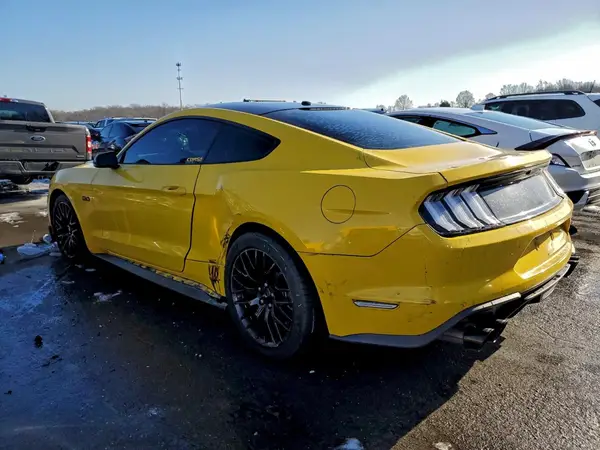 1FA6P8CF0J5137583 2018 FORD MUSTANG - Image 2