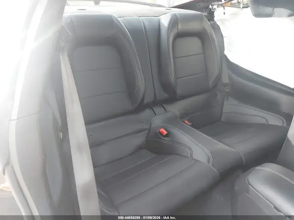 1FA6P8CF0K5185327 2019 FORD MUSTANG - Image 8
