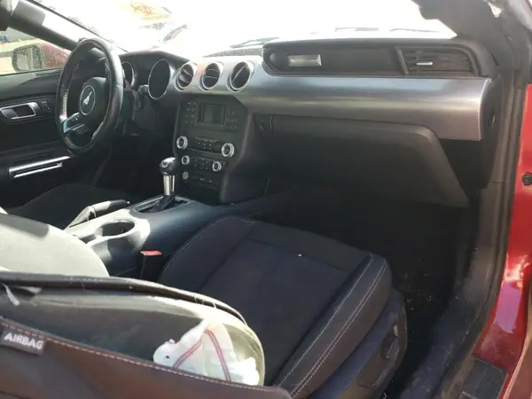 1FA6P8CF0M5137524 2021 FORD MUSTANG - Image 8