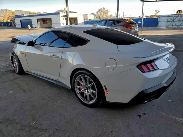 1FA6P8CF0S5400978 2025 FORD MUSTANG - Image 2