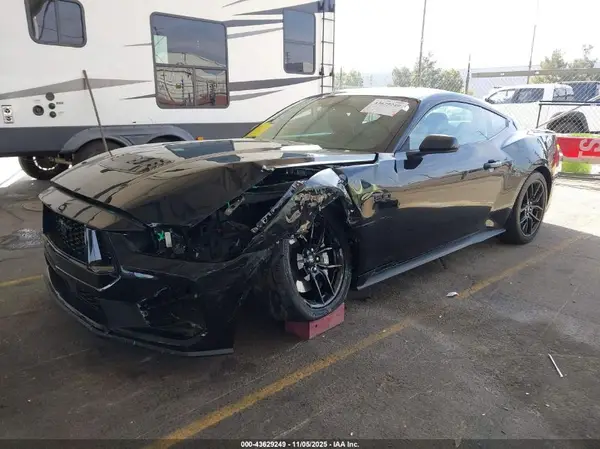 1FA6P8CF0S5410328 2025 FORD MUSTANG - Image 2