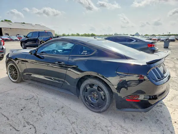 1FA6P8CF1H5210051 2017 FORD MUSTANG - Image 2