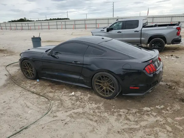 1FA6P8CF1H5335437 2017 FORD MUSTANG - Image 2