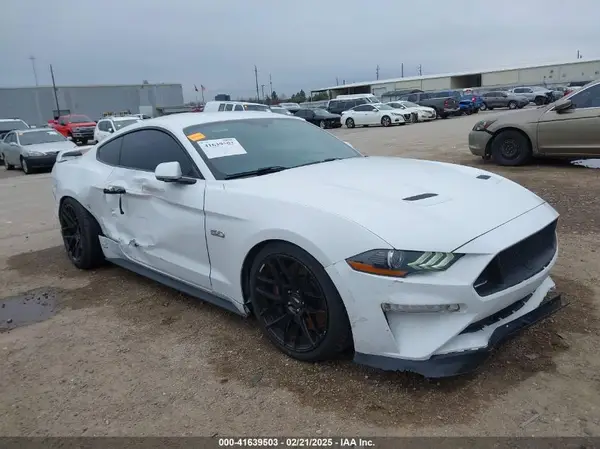 1FA6P8CF1J5114880 2018 FORD MUSTANG - Image 1