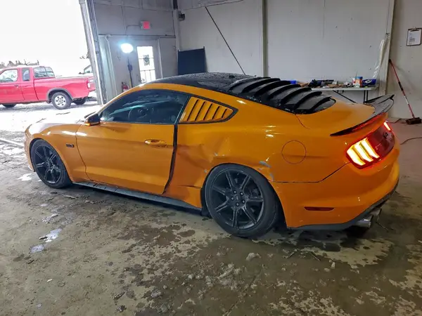 1FA6P8CF1J5159138 2018 FORD MUSTANG - Image 2