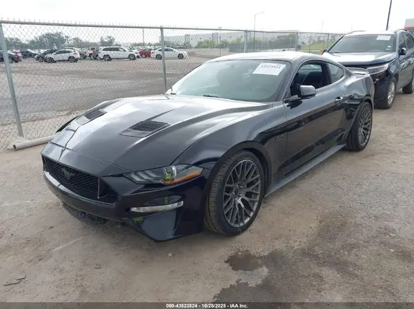 1FA6P8CF1L5176329 2020 FORD MUSTANG - Image 2