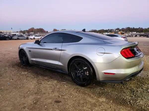 1FA6P8CF1L5186679 2020 FORD MUSTANG - Image 2