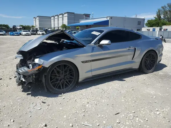 1FA6P8CF1M5137824 2021 FORD MUSTANG - Image 1