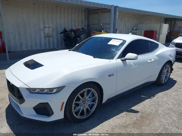 1FA6P8CF1R5412664 2024 FORD MUSTANG - Image 2