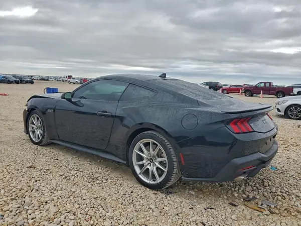 1FA6P8CF1R5422515 2024 FORD MUSTANG - Image 2
