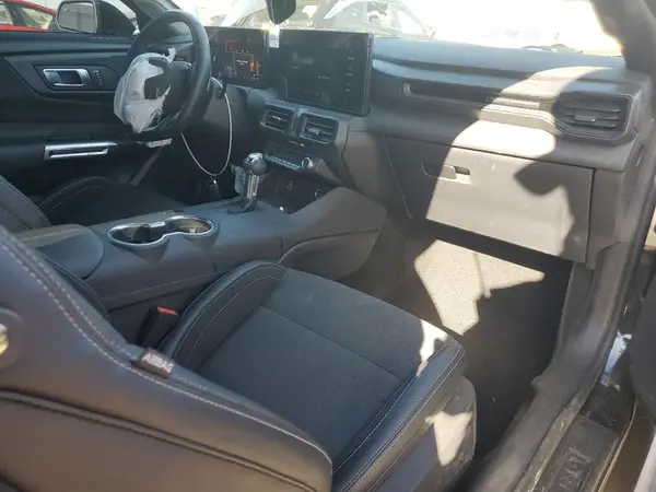 1FA6P8CF1R5424099 2024 FORD MUSTANG - Image 8
