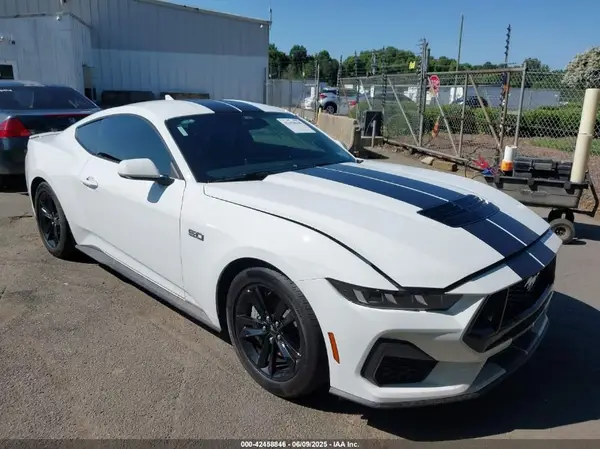 1FA6P8CF1S5401914 2025 FORD MUSTANG - Image 1