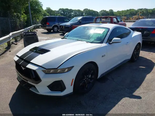 1FA6P8CF1S5401914 2025 FORD MUSTANG - Image 2