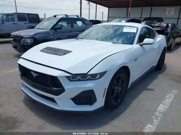 1FA6P8CF1S5402027 2025 FORD MUSTANG - Image 2
