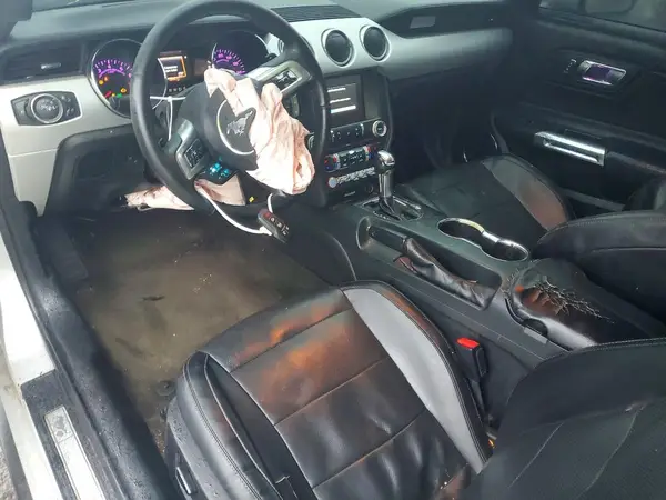 1FA6P8CF2H5278861 2017 FORD MUSTANG - Image 8