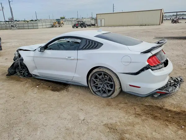 1FA6P8CF2M5117744 2021 FORD MUSTANG - Image 2
