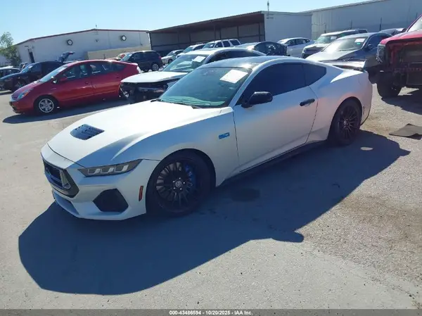 1FA6P8CF2R5425214 2024 FORD MUSTANG - Image 2