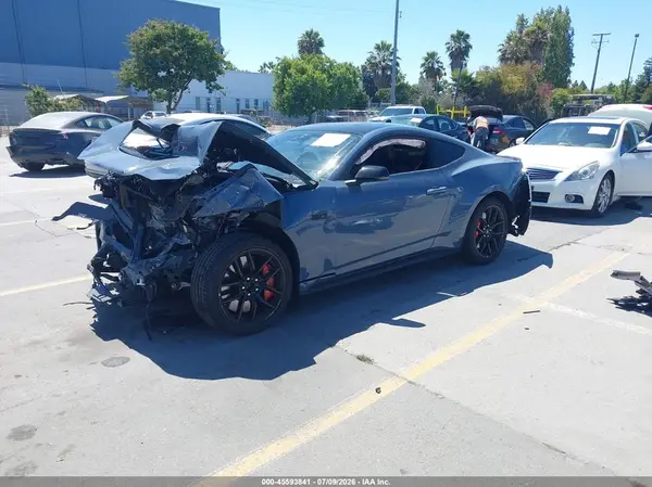 1FA6P8CF2R5428582 2024 FORD MUSTANG - Image 2