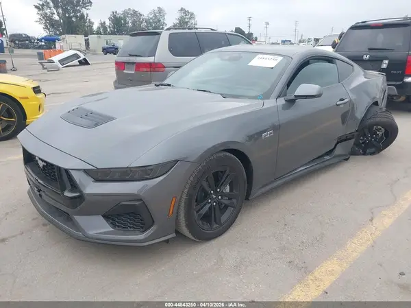 1FA6P8CF2T5400725 2026 FORD MUSTANG - Image 2