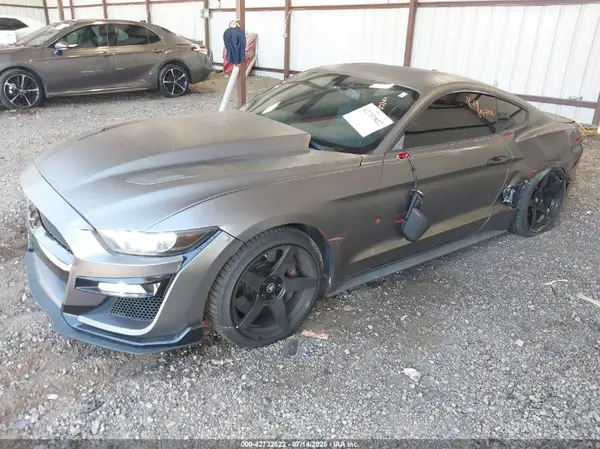 1FA6P8CF3H5258912 2017 FORD MUSTANG - Image 2