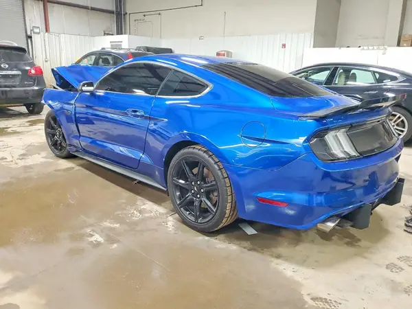 1FA6P8CF3H5306151 2017 FORD MUSTANG - Image 2