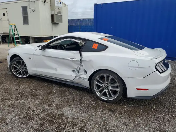 1FA6P8CF3J5183120 2018 FORD MUSTANG - Image 2