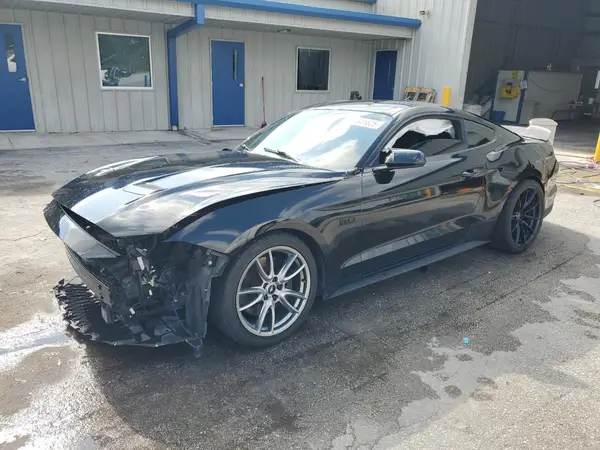 1FA6P8CF3L5175215 2020 FORD MUSTANG - Image 1