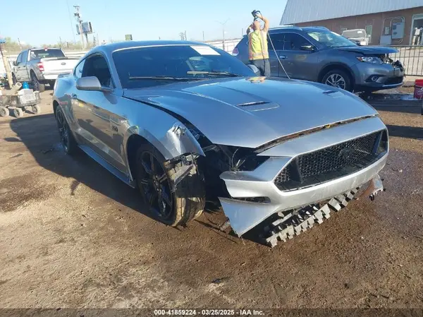 1FA6P8CF3L5176235 2020 FORD MUSTANG - Image 1