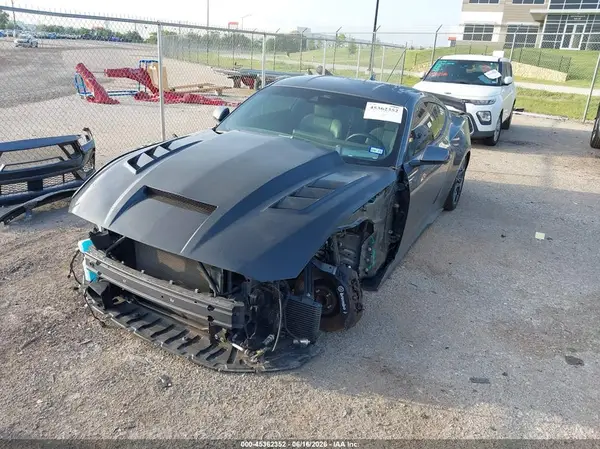1FA6P8CF3R5403609 2024 FORD MUSTANG - Image 2