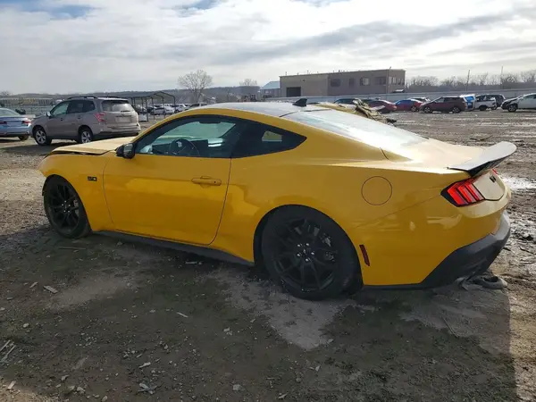 1FA6P8CF3R5408633 2024 FORD MUSTANG - Image 2
