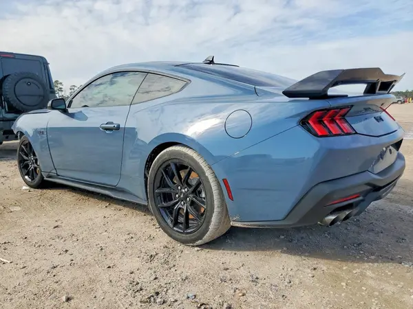 1FA6P8CF3S5412929 2025 FORD MUSTANG - Image 2