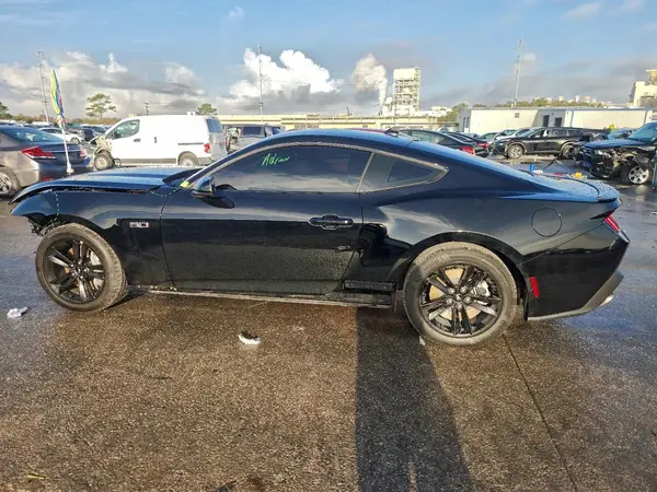 1FA6P8CF3S5418228 2025 FORD MUSTANG - Image 2