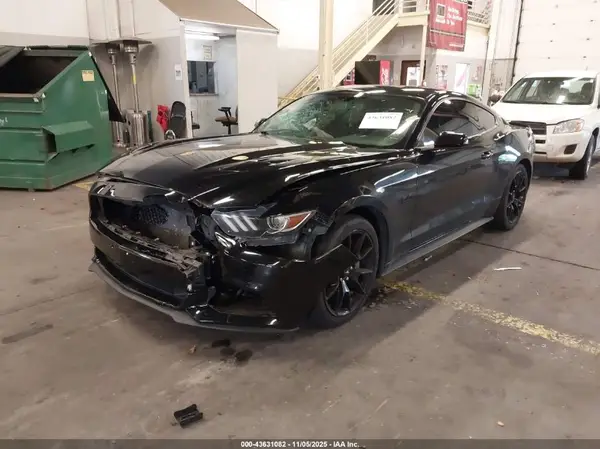 1FA6P8CF4H5256375 2017 FORD MUSTANG - Image 2