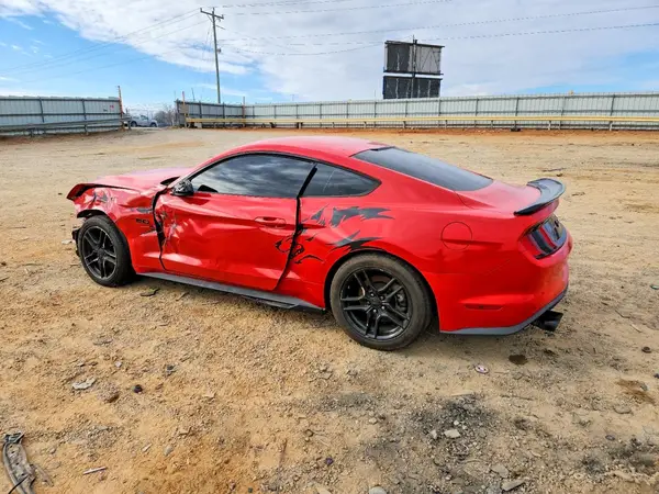 1FA6P8CF4J5101329 2018 FORD MUSTANG - Image 2