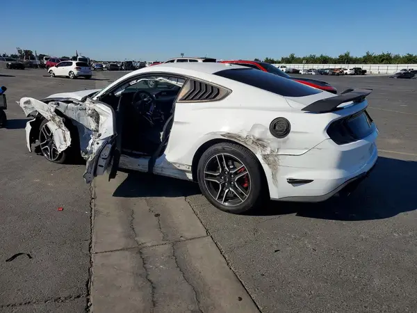 1FA6P8CF4J5133777 2018 FORD MUSTANG - Image 2
